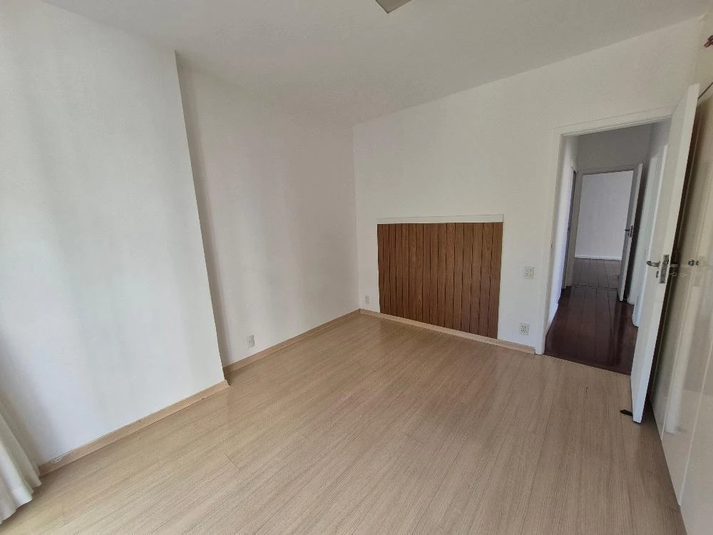 3-bedroom apartment with a mountain view in Rio de Janeiro — photo 8