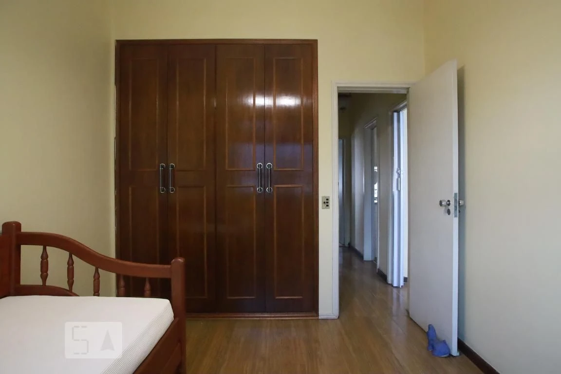 2-bedroom apartment with a mountain view — photo 5