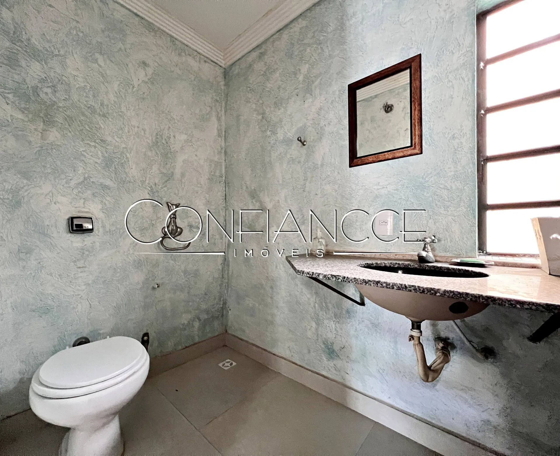 5-bedroom house with 1 suite, 4 parking spaces, 460 m² — photo 14