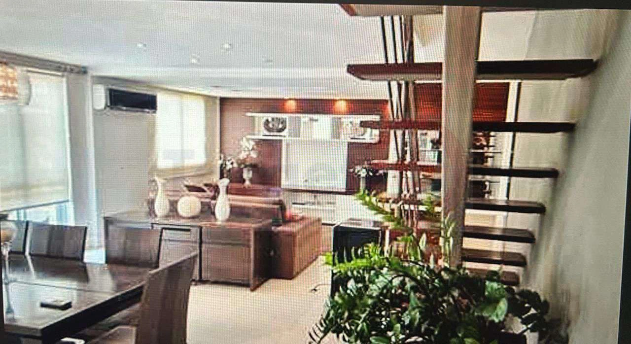 Home office in a 3-bedroom apartment, 124 m² — photo 11