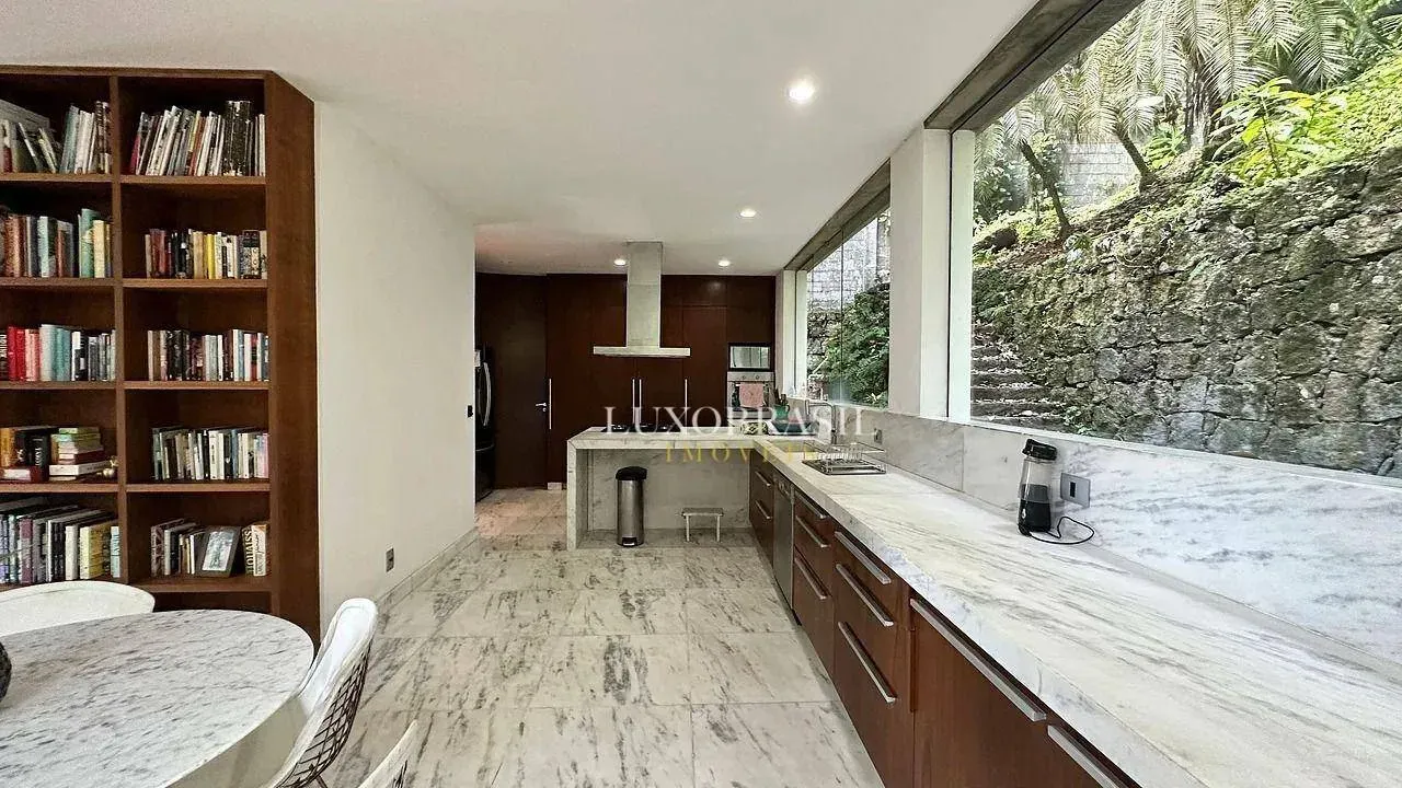 Casa amueblada con 4 dormitorios y parrilla en balcón — photo 15