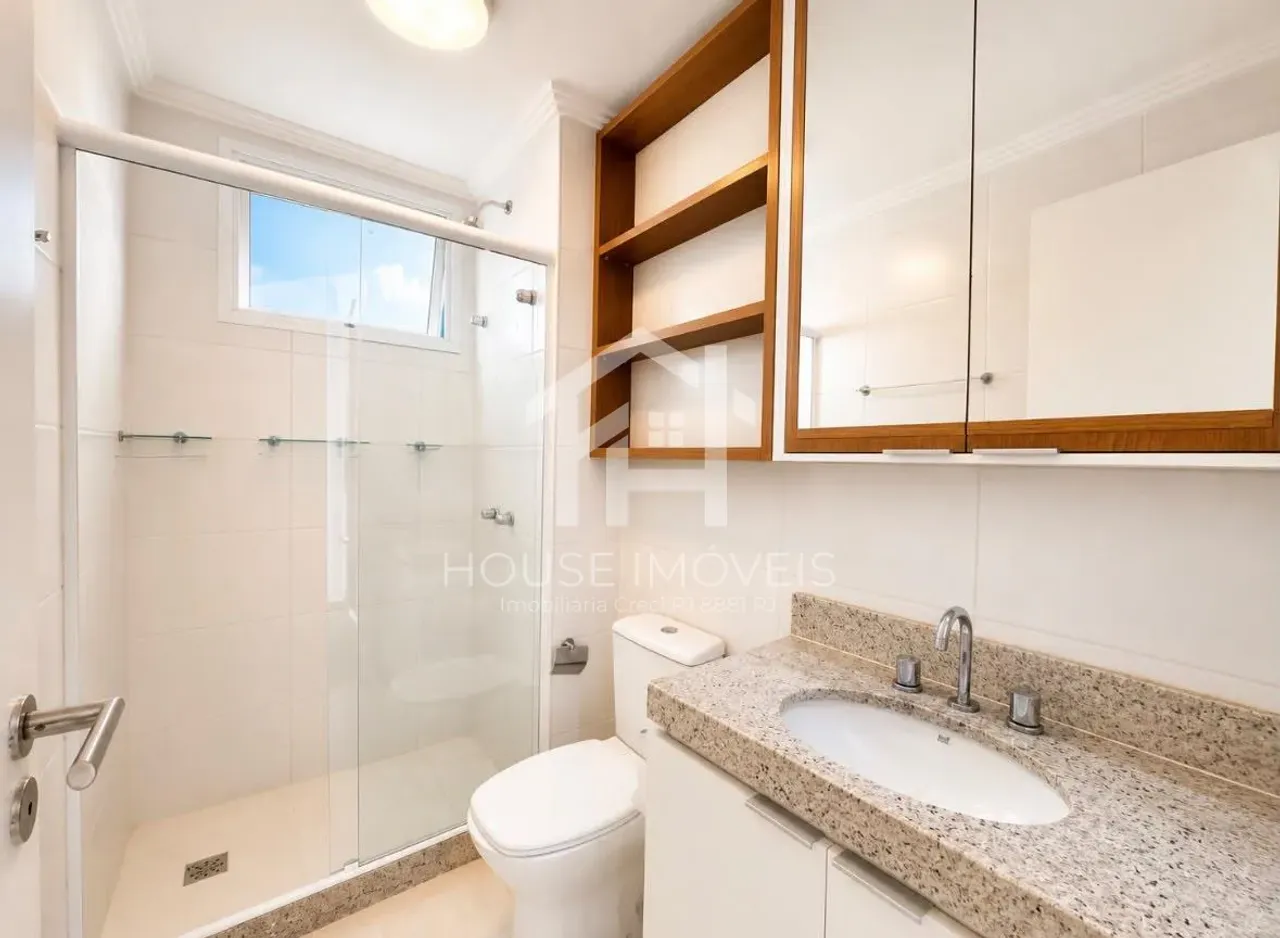 Apartamento com ar-condicionado e varanda envidraçada — photo 11