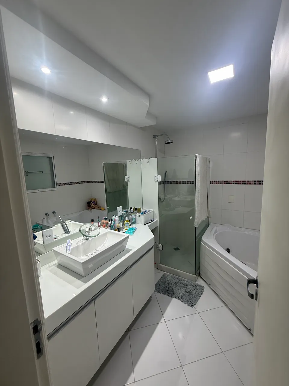 Furnished house with 5 bedrooms, 5 baths and a balcony — photo 16