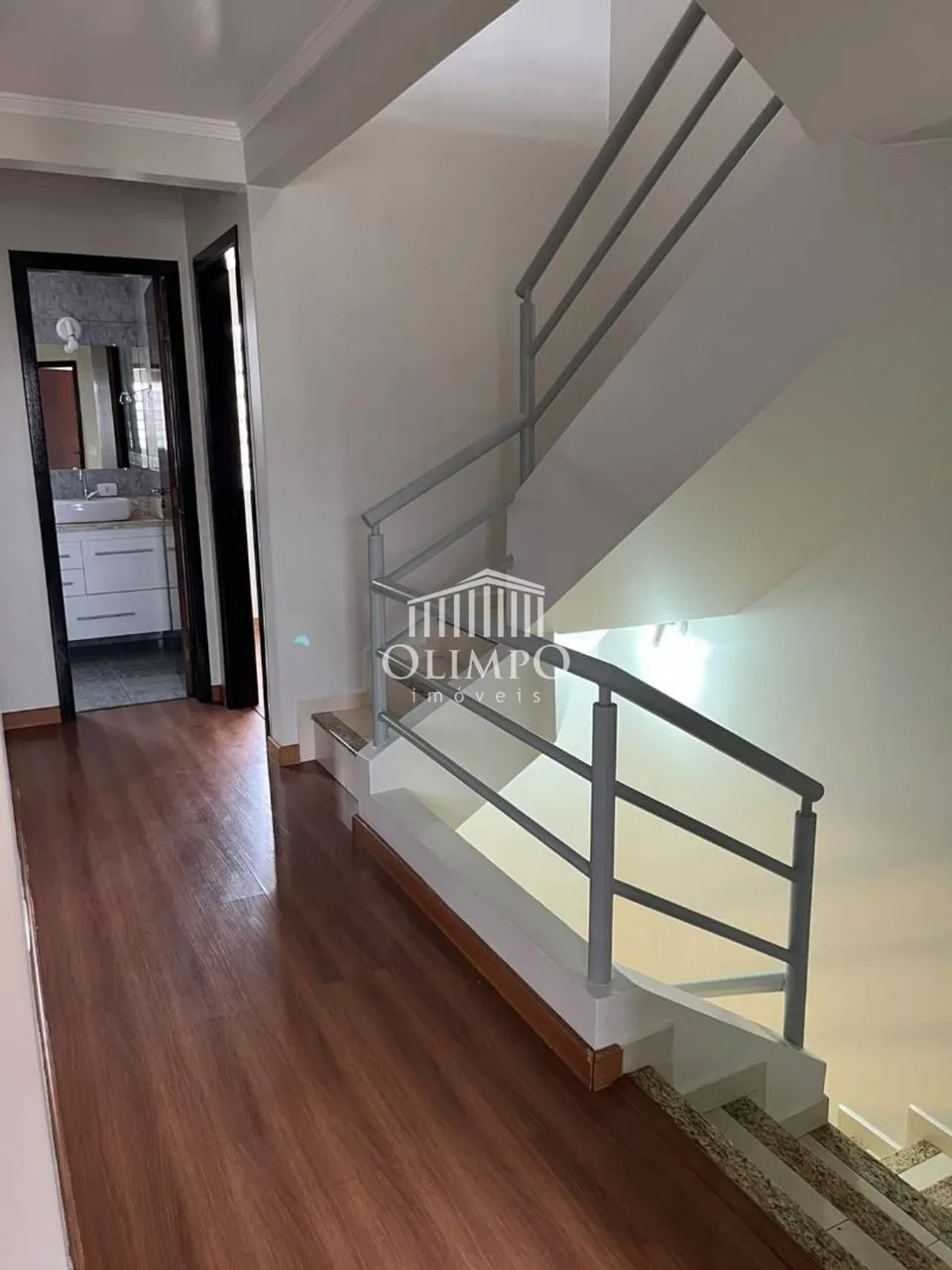 3-bedroom house with a walk-in closet in Curitiba — photo 4