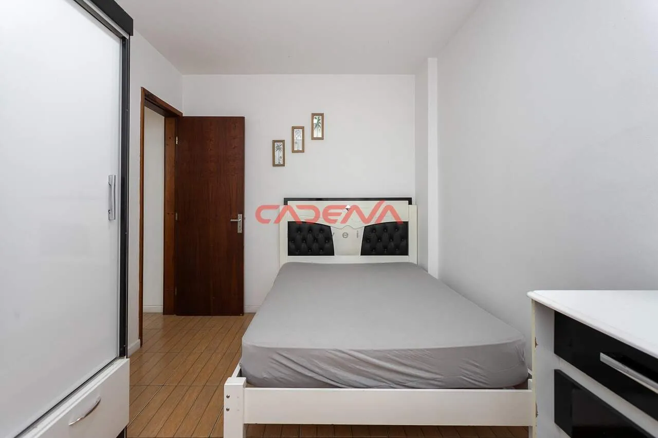 Furnished 1-bedroom apartment with open-plan kitchen — photo 10