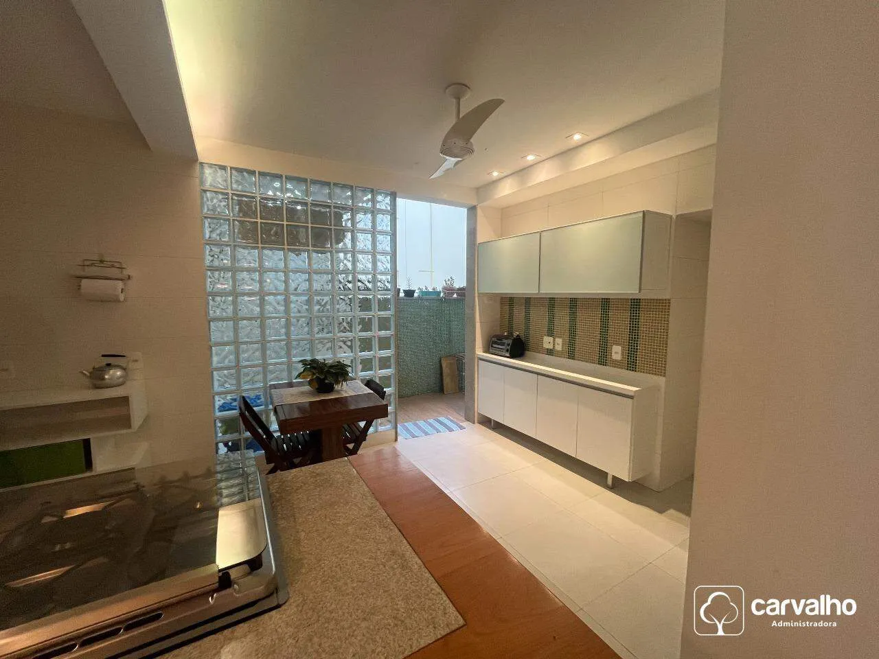 Bathtub in a 3-bedroom apartment, 173 m² — photo 6