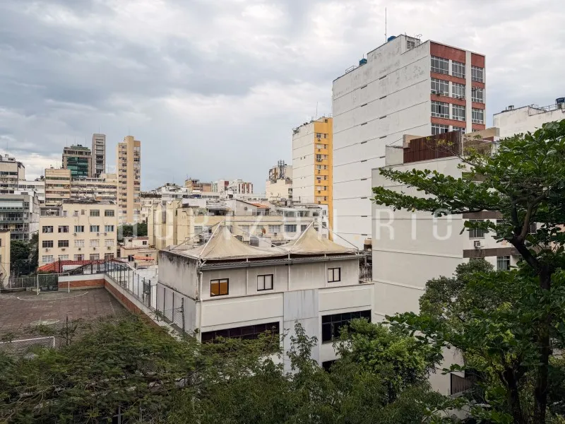 2-bedroom apartment with a washing machine in Rio de Janeiro — photo 6