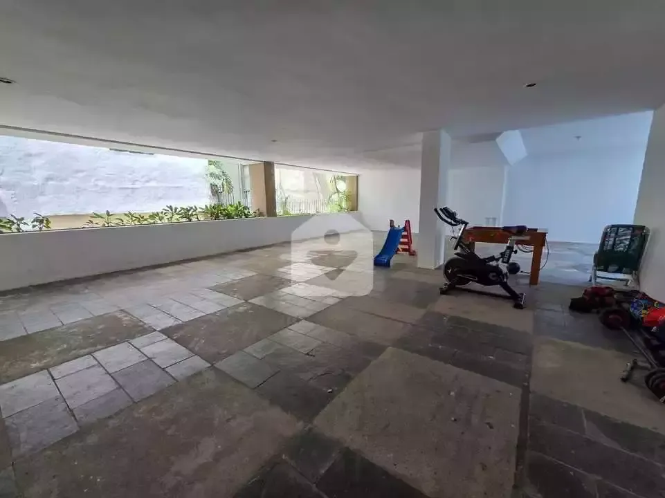 Furnished duplex penthouse with 4 bedrooms and 264 m² — photo 16