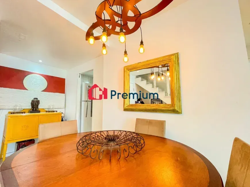 Home office in a 3-bedroom apartment, 200 m² — photo 18