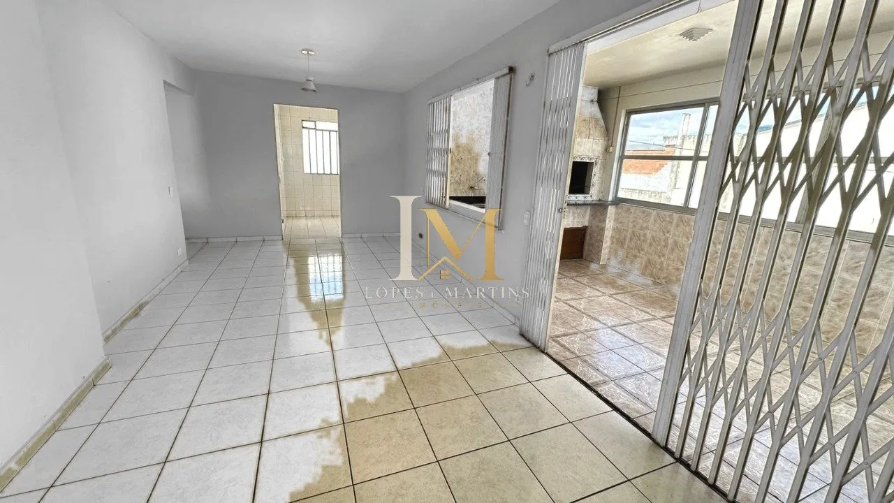 4-bedroom house with a grill on the balcony — photo 15