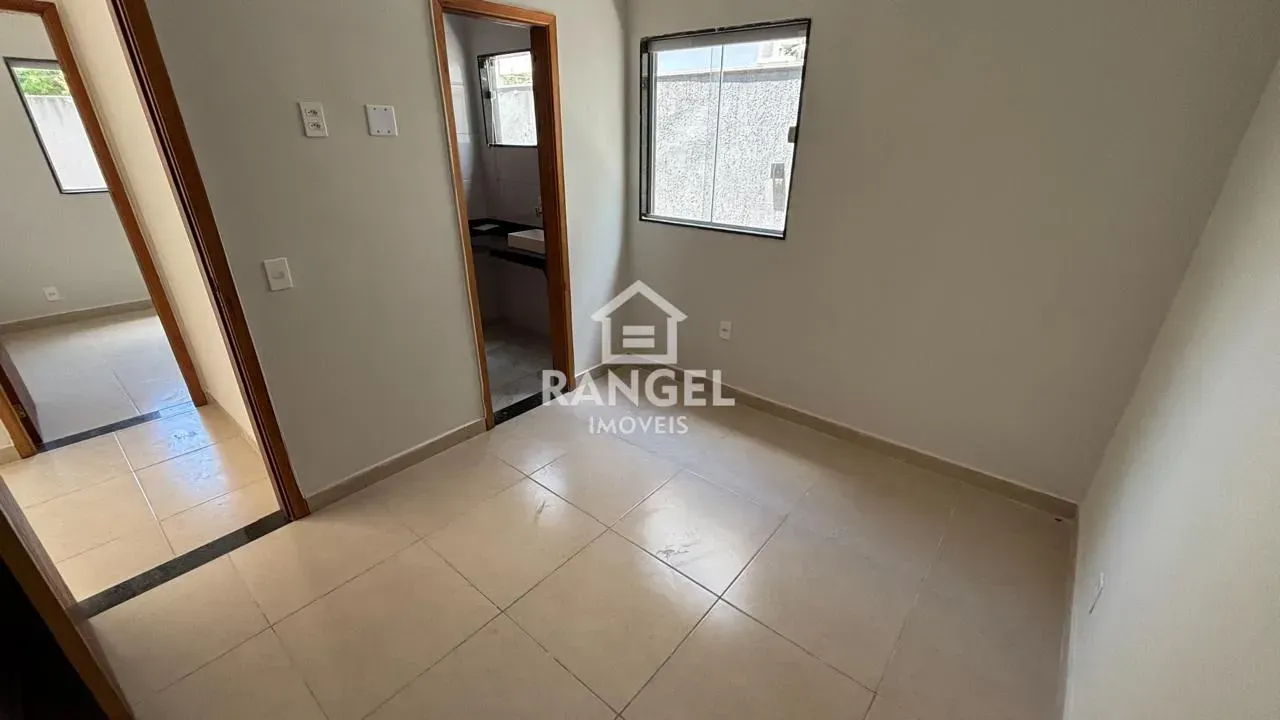 Casa linear com 3 suítes e quintal amplo — photo 8