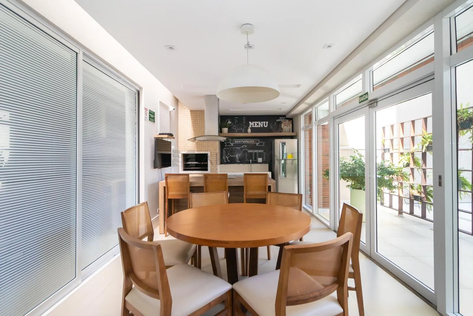 Furnished apartment with 90 m² and 1 bedroom — photo 32