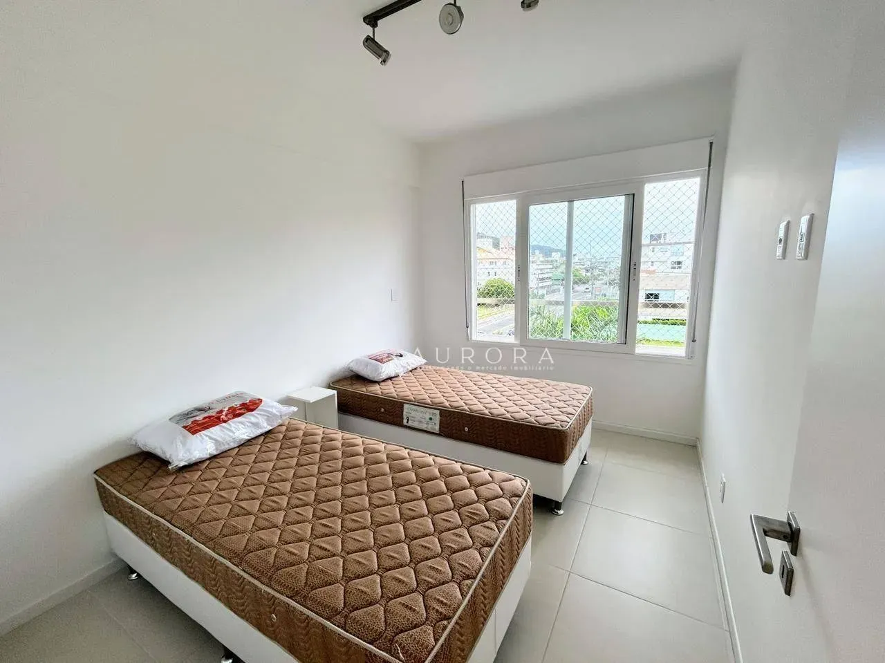 Квартира з 3 спальнями 89 м² на 2 поверсі — photo 24