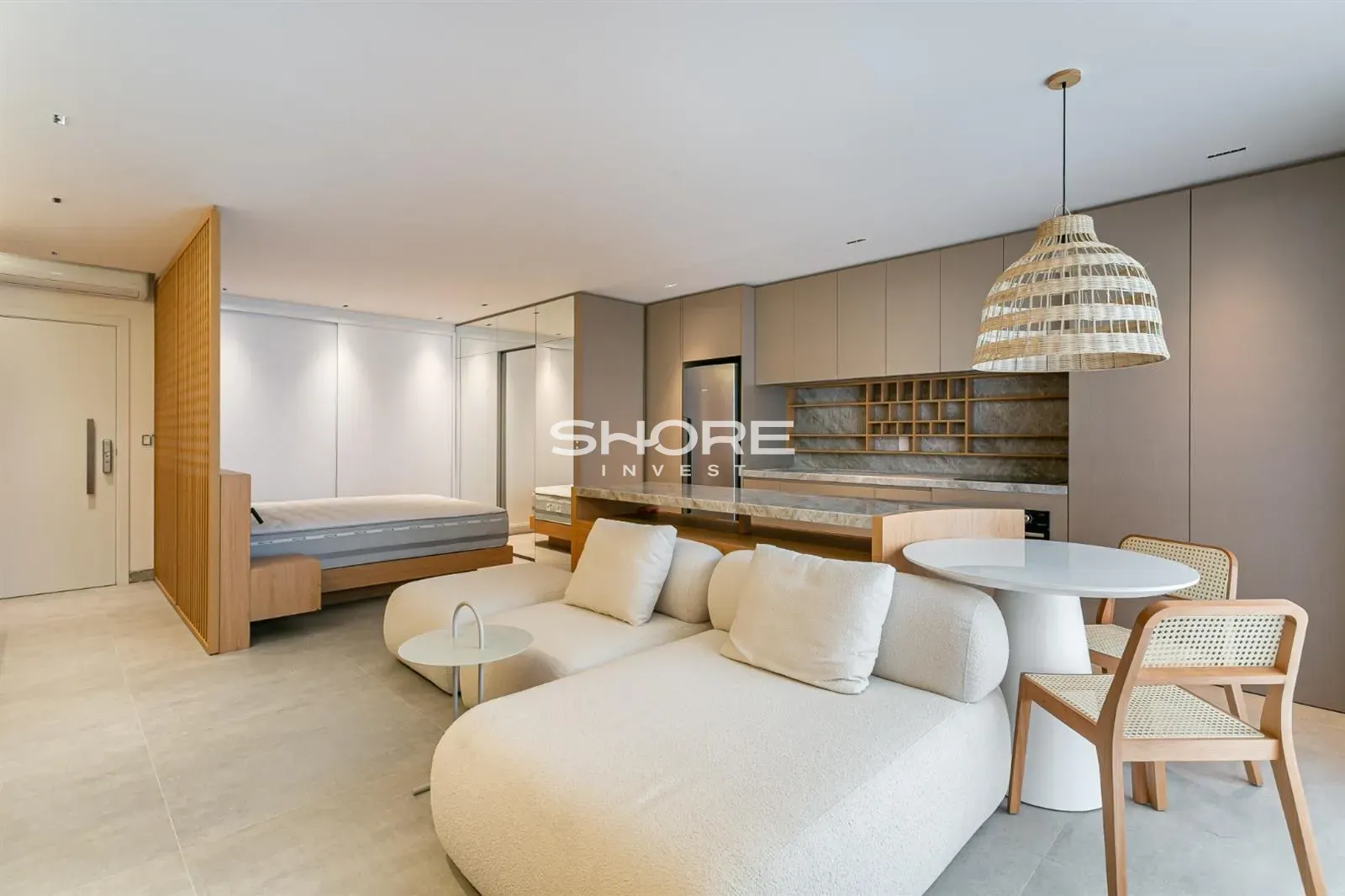 Estudio amueblado con jardín privado, 1 dormitorio y 117 m² — photo 13