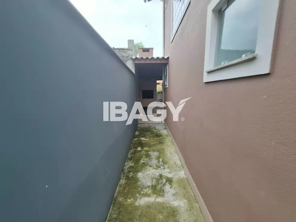 House, 80 m², with a walk-in closet — photo 31