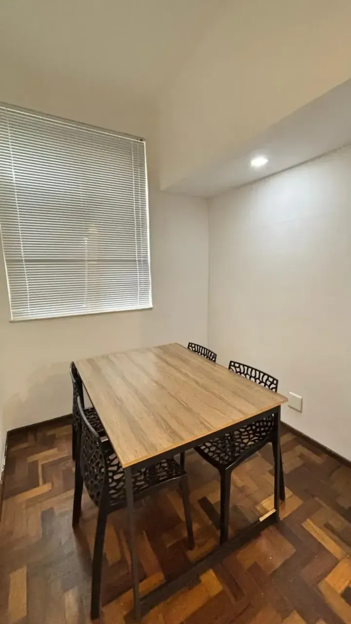 Furnished 1-bedroom apartment with integrated kitchen — photo 9