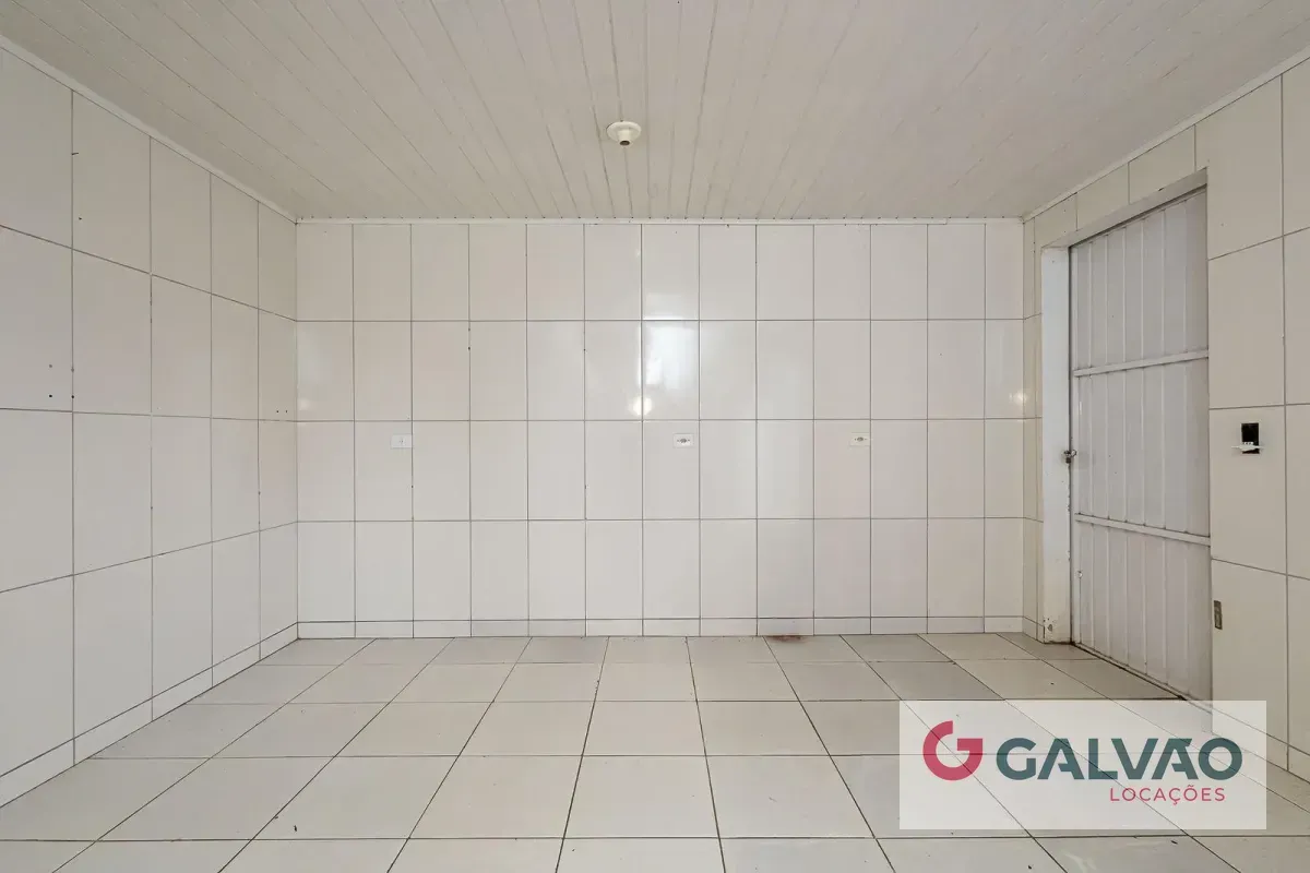 Unfurnished house with 3 bedrooms and 2 bathrooms — photo 26