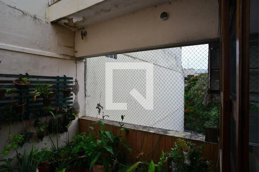 Unfurnished 6-bedroom apartment with 340 m² — photo 19