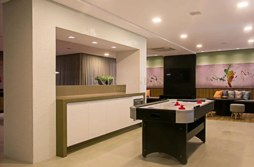 Furnished 2-bedroom apartment with open-plan kitchen — photo 49