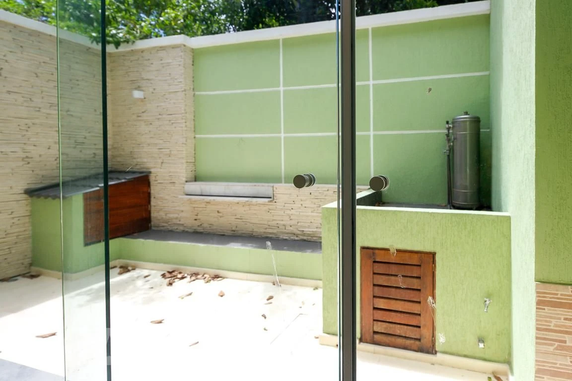 House with 5 bedrooms and 11 bathrooms plus 5 parking — photo 74