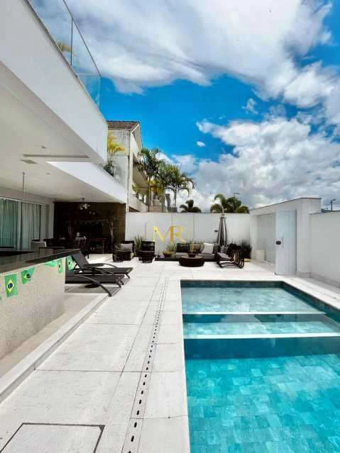 Condominium house with 4 en-suite bedrooms, 340 m² — photo 4
