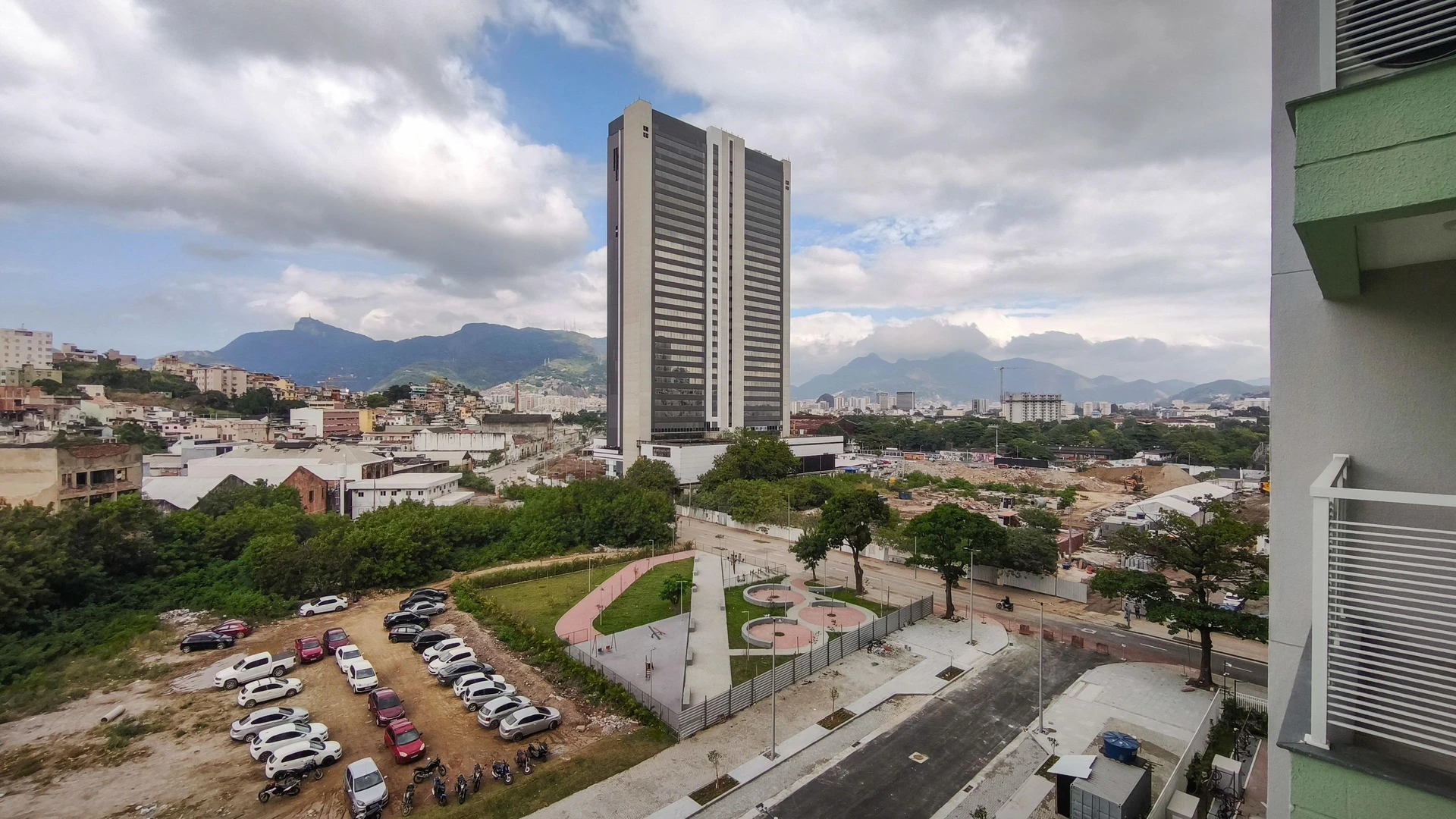 Vista a la montaña y 2 dormitorios: departamento de 42 m² — photo 21