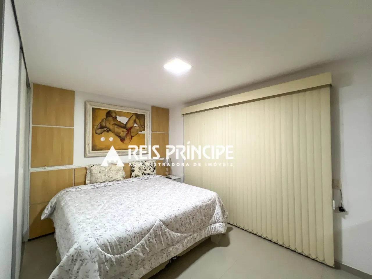 Furnished apartment with 5 bedrooms and a balcony — photo 17