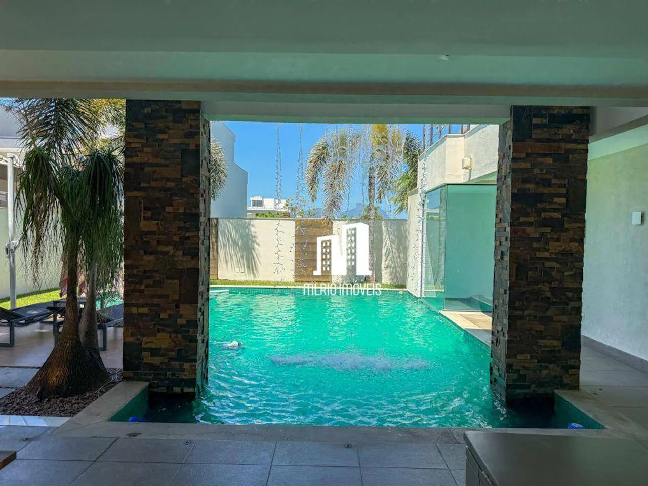 Furnished 626 m² house with 5 bedrooms and grill — photo 19