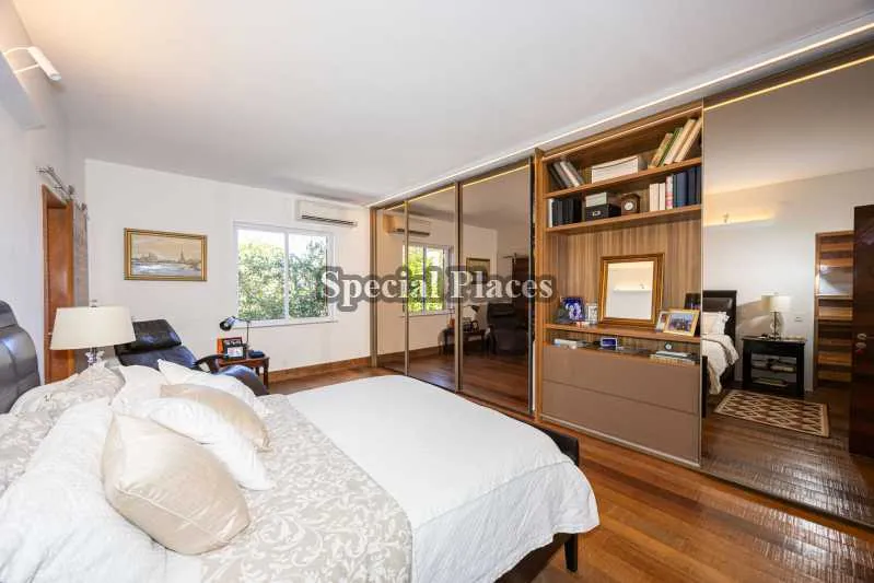 Furnished house with 6 bedrooms and 550 m² — photo 13