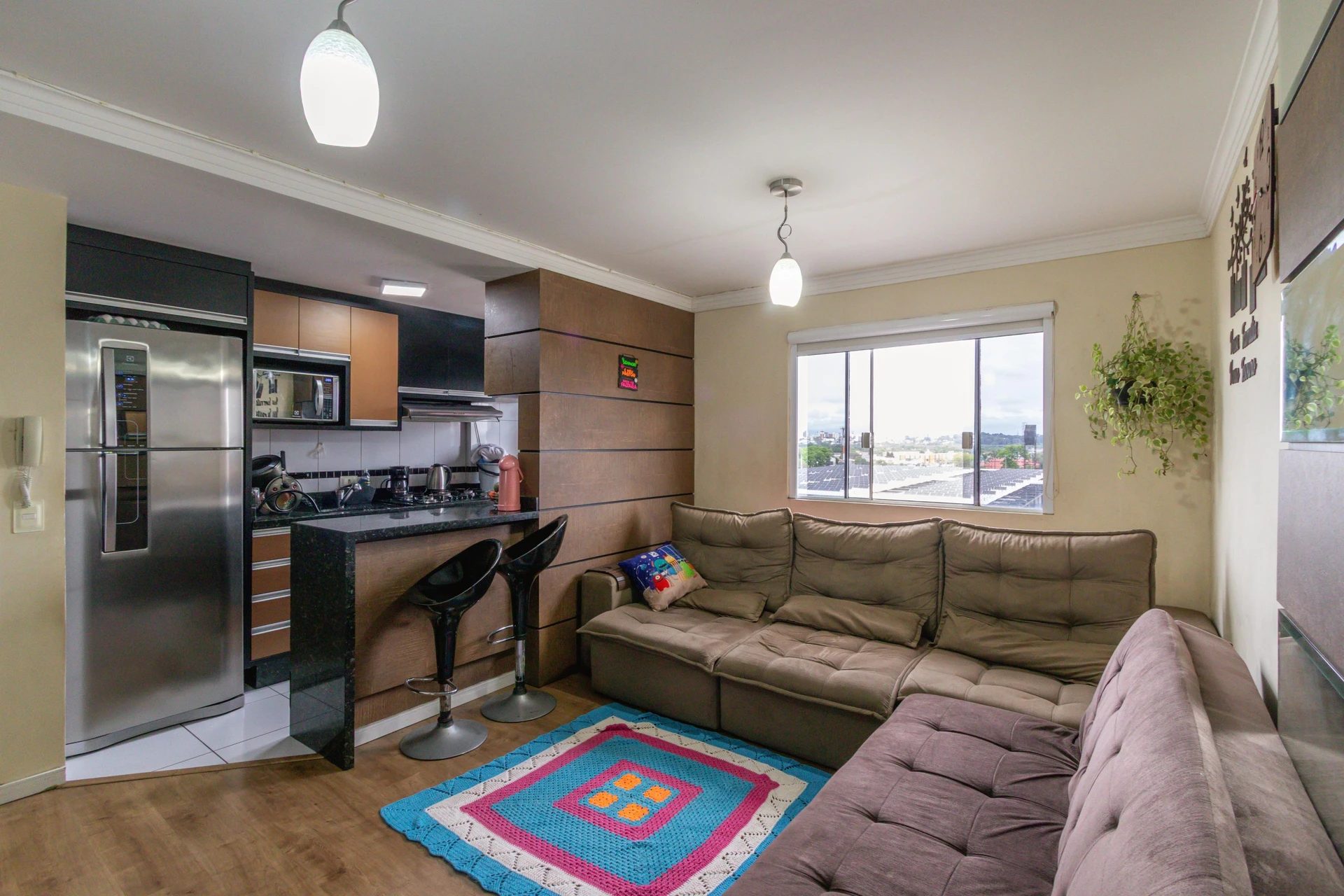 2-bedroom apartment with a home office in Curitiba — photo 2