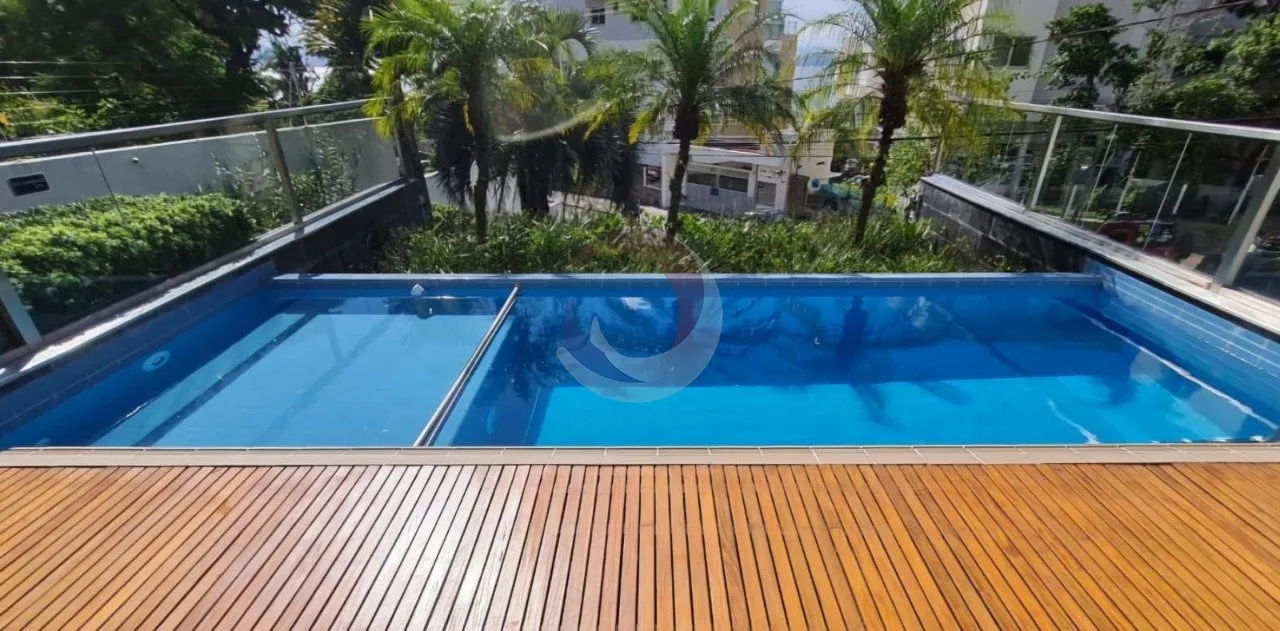 Furnished apartment, 237 m², with floor-to-ceiling windows — photo 24