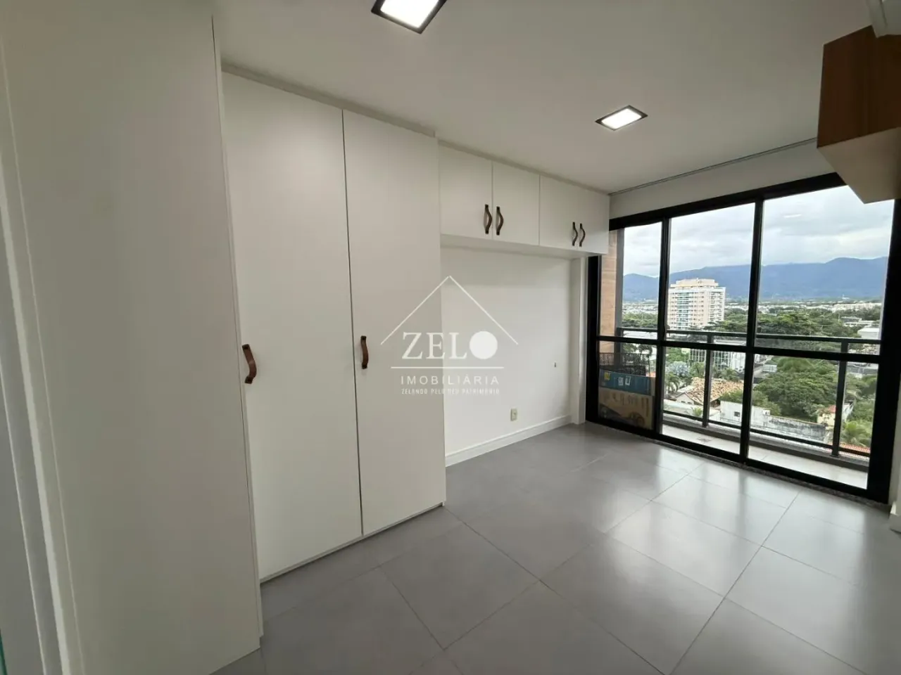 2-bedroom apartment with open-plan gas kitchen — photo 3