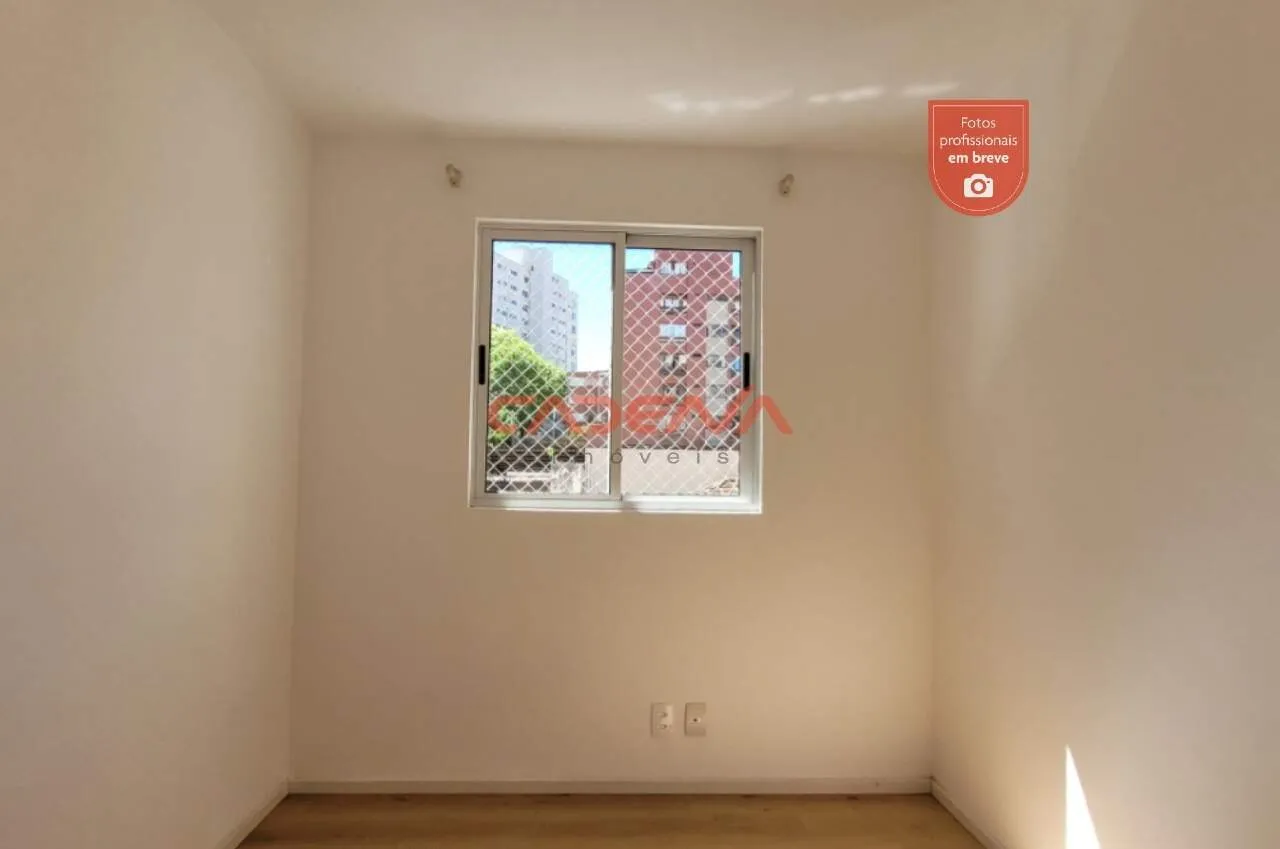Home office in a 2-bedroom apartment, 33 m² — photo 6