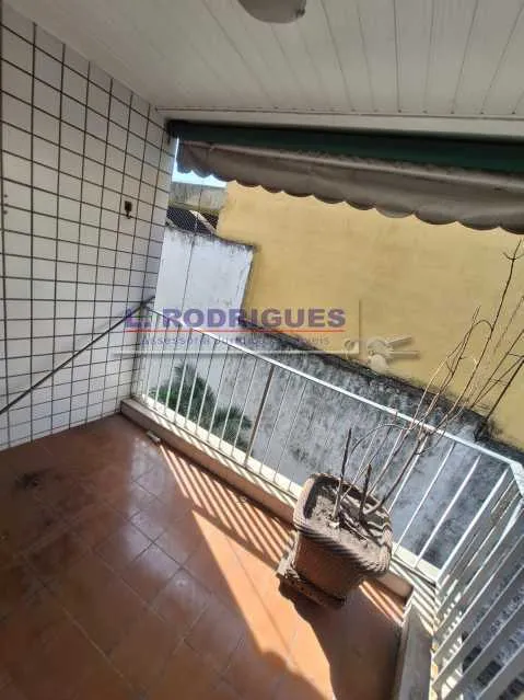 Apartment on the 1st floor with wood or laminate floors — photo 14