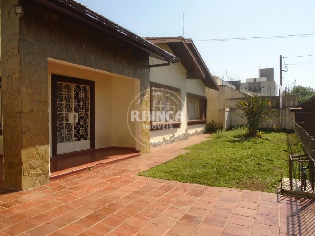 House with 3 bedrooms and a private barbecue — photo 2