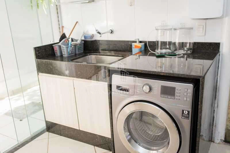 Casa mobiliada de 355 m² com 4 quartos e 6 banheiros — photo 19