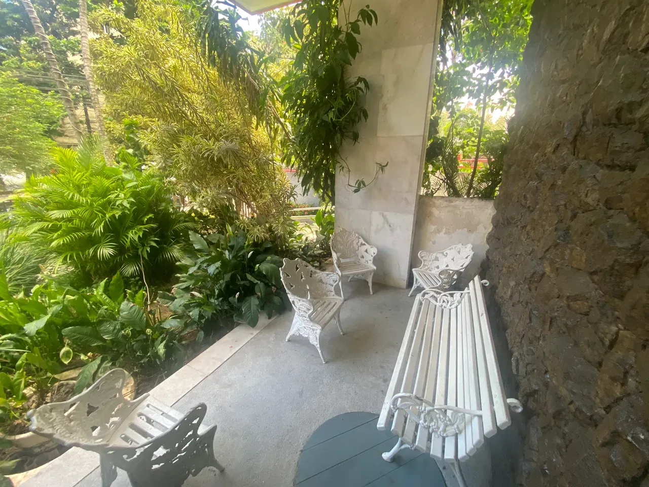 Mountain view in a 2-bedroom apartment, 60 m² — photo 8