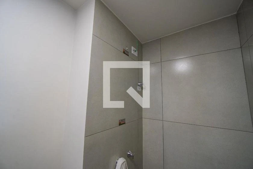 2-bedroom apartment in a building with a gym — photo 43
