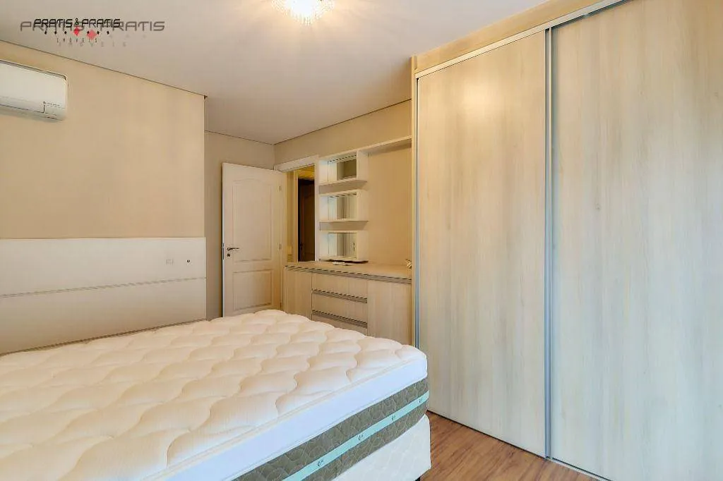 Apartment with 4 bedrooms and gas-stove kitchen — photo 25