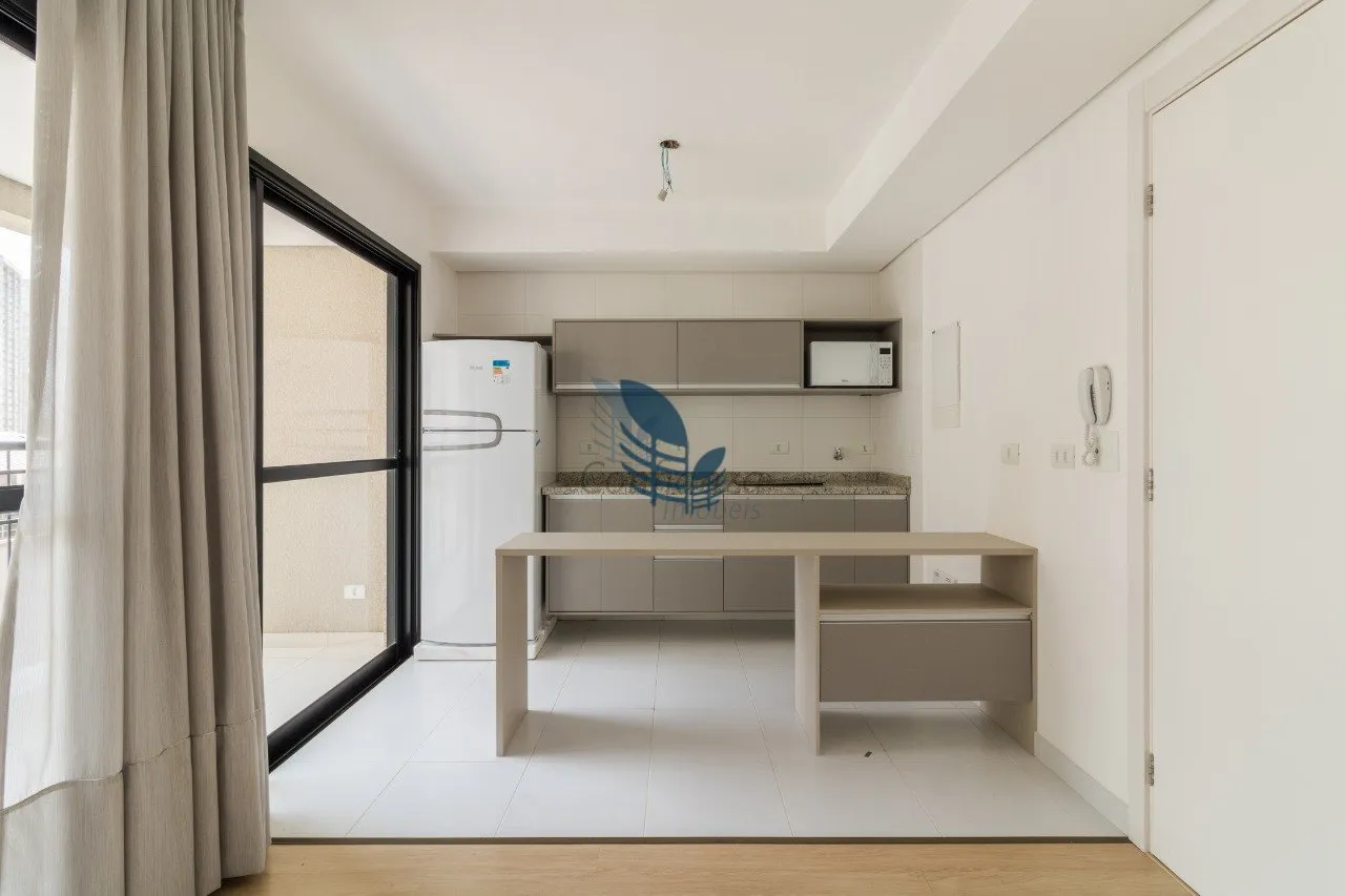 1-bedroom apartment with an open-plan living area — photo 3