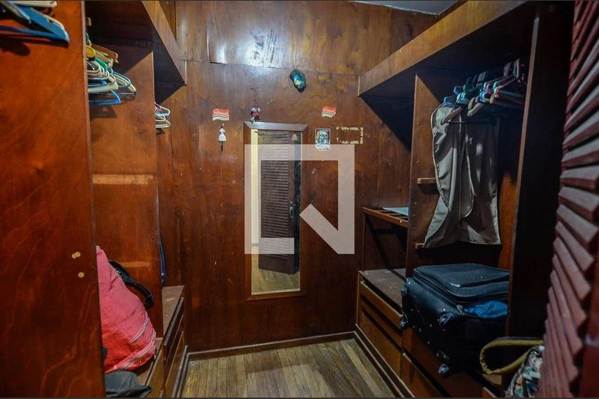 1000 m² house with 6 bedrooms and 1 en-suite — photo 7
