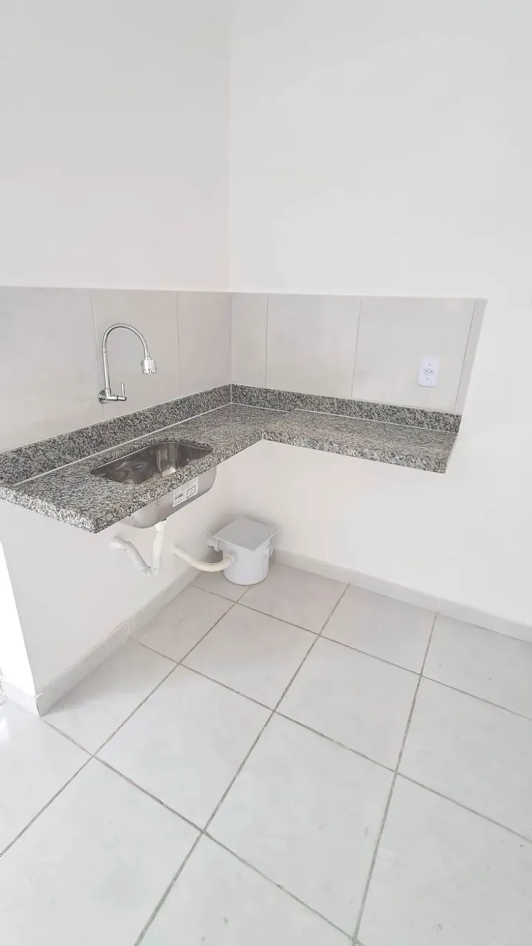 35 m² studio on the 2nd floor, no parking — photo 8