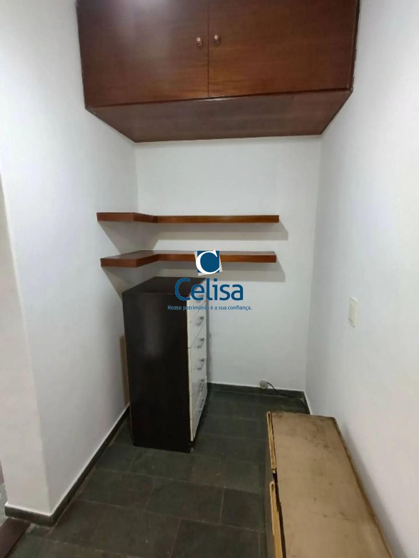 Apartment on the 14th floor with a mountain view — photo 39