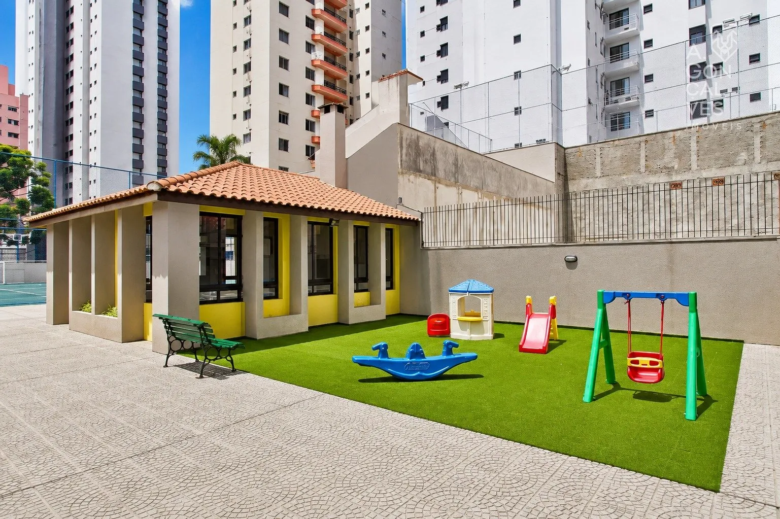 Apartamento amueblado de 175 m² con 3 dormitorios y 1 suite — photo 29