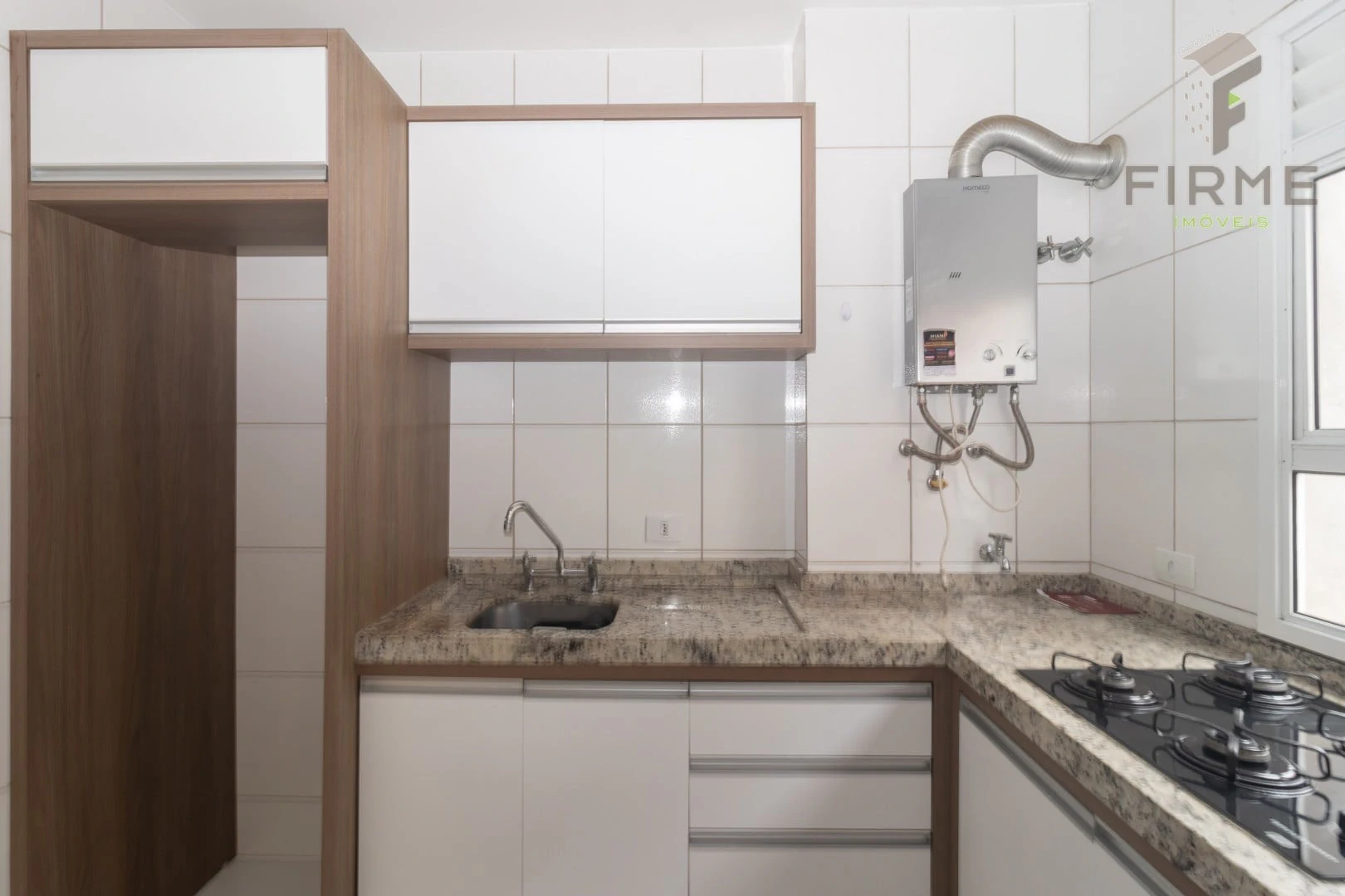One-bedroom, 32 m² apartment in Curitiba — photo 12