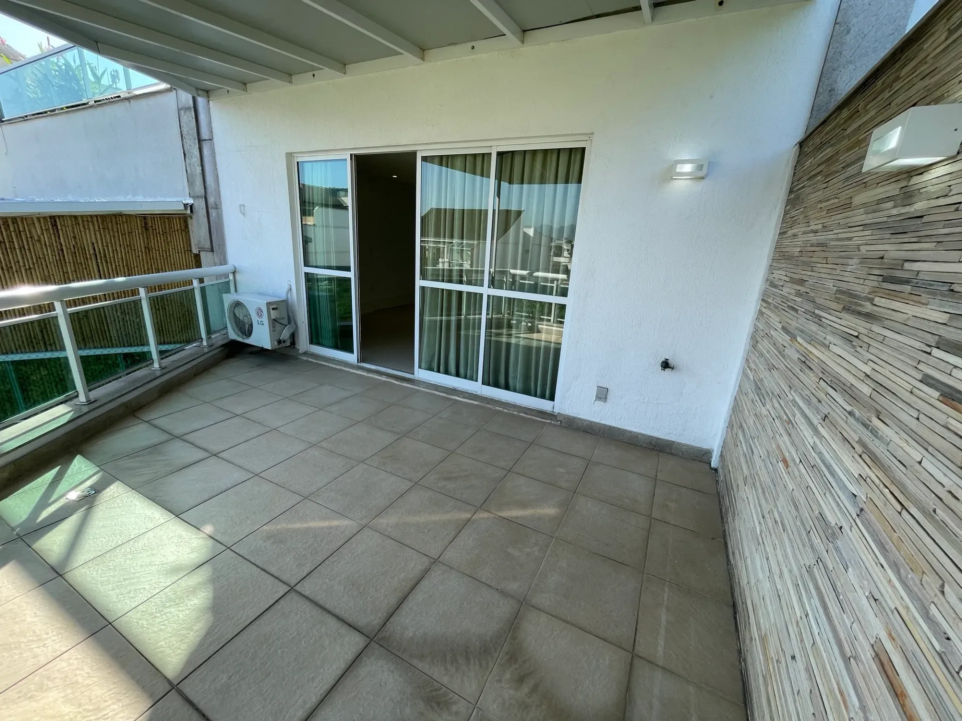 Cobertura com 4 quartos e cozinha com fogão a gás — photo 28