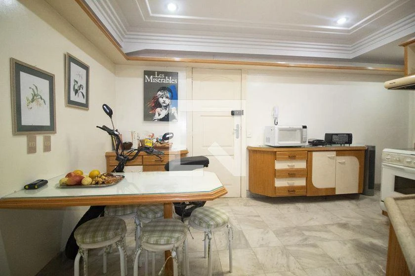 Penthouse for rent with 4 bedrooms and 210 m² — photo 46