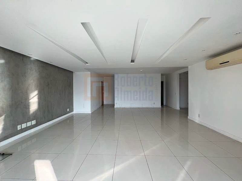236 m² apartment with 4 en-suite bedrooms and gourmet balcony — photo 13