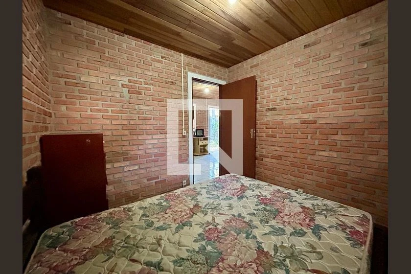 Apartamento amueblado de 2 dormitorios con balcón — photo 4