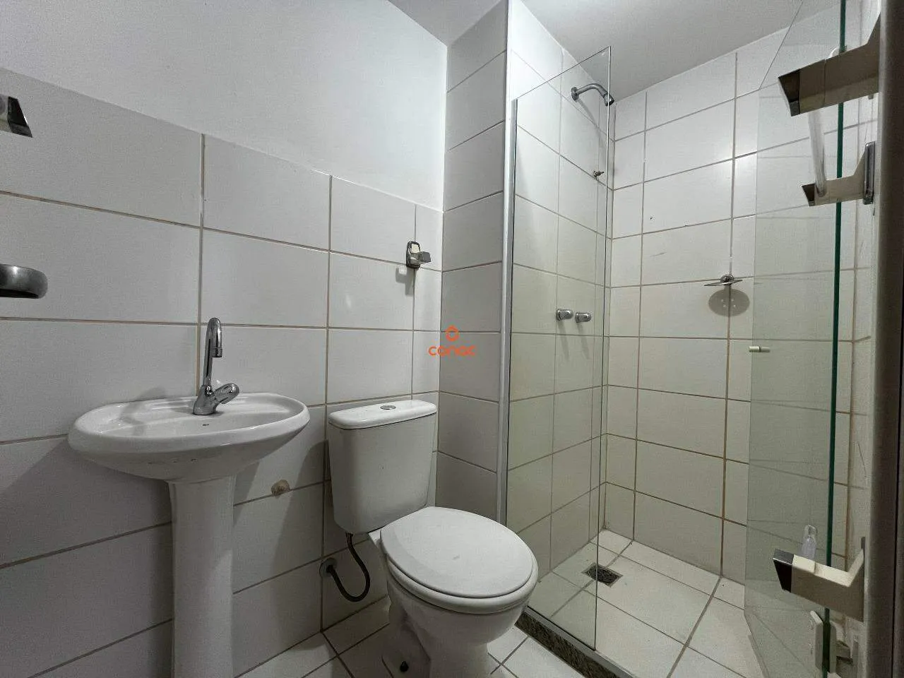 Квартира з 2 спальнями, 2 ванними та 1 місцем — photo 23